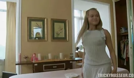 Kama Sluts و یک عکس کون خفن غرفه