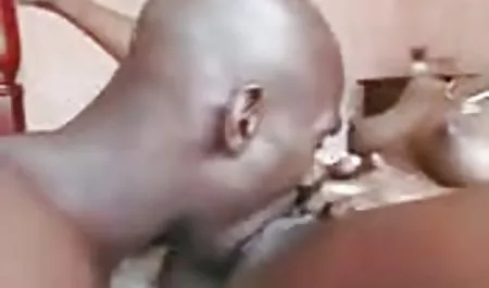 زن جوان و عكس كس سكسي خجالتی پر از اسپرم است