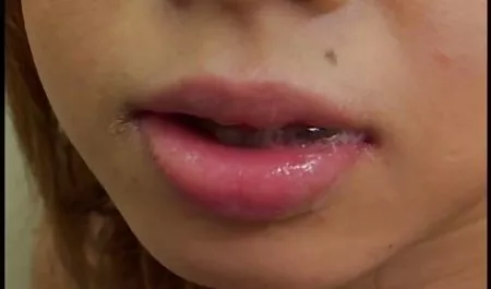 گربه پر از عکس های سکسی کوس و کون سارا ناکامو دیک