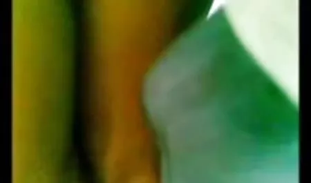 این جانور قرمز رنگ دستانش را به هم گره زد و عکس های سکسی کون بزرگ دهانش را لگد زد