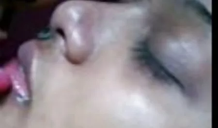 عجیب بازیگوش عکس های کون سکسی یک زن مشتاق