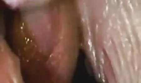 شایلا یک سرویس را با عکس کون های بزرگ سکسی دوست دخترش الکسیس به اشتراک گذاشت