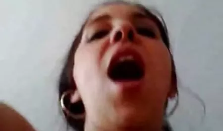 Francesca عکس سکس باکون James در یک پارکینگ به دام افتاد