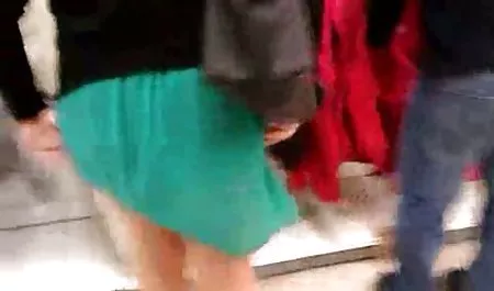 پیرمرد عكس كوس وكون کلاس را نشان داد